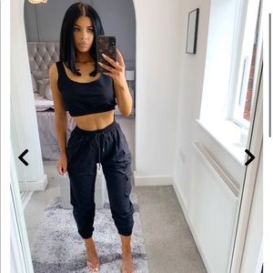 Black matching lounge/cargo set